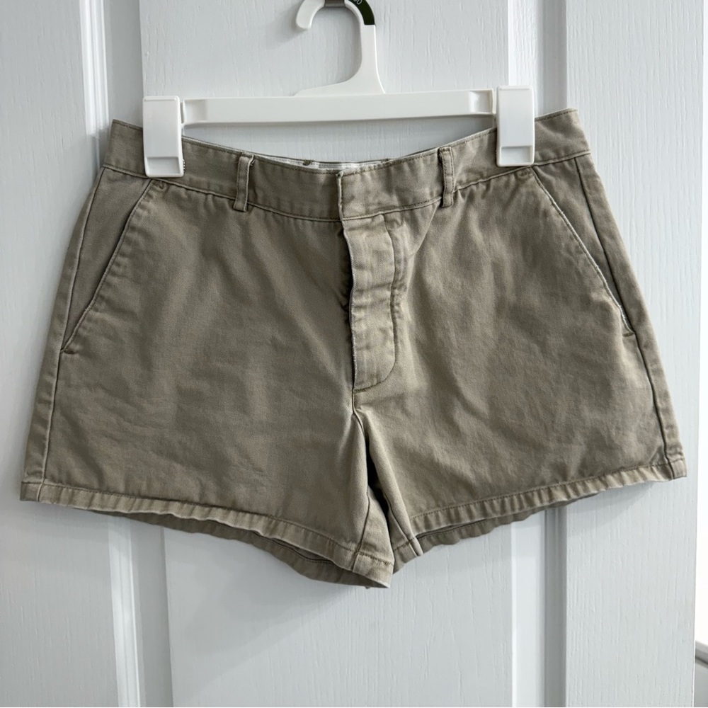 American Eagle Khaki Chino Shorts Women’s size 6